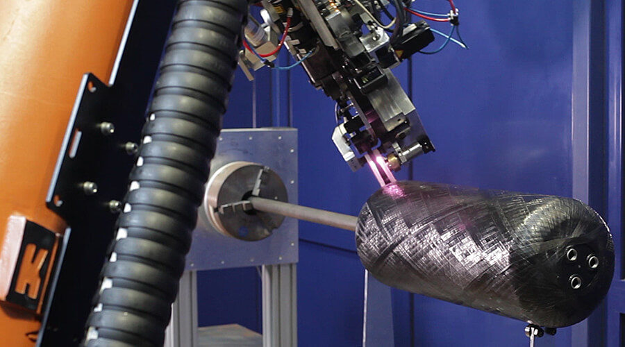 Herstellung eines FVK-Druckbehälters im laserunterstützten Tapewickelprozess - Quelle: Fraunhofer IPT