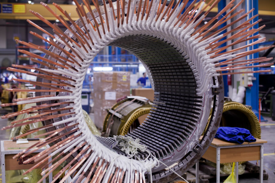 Montage des Stators eines elektrischen Antriebs | Quelle: Werner‑von‑Siemens Centre for Industry and Science